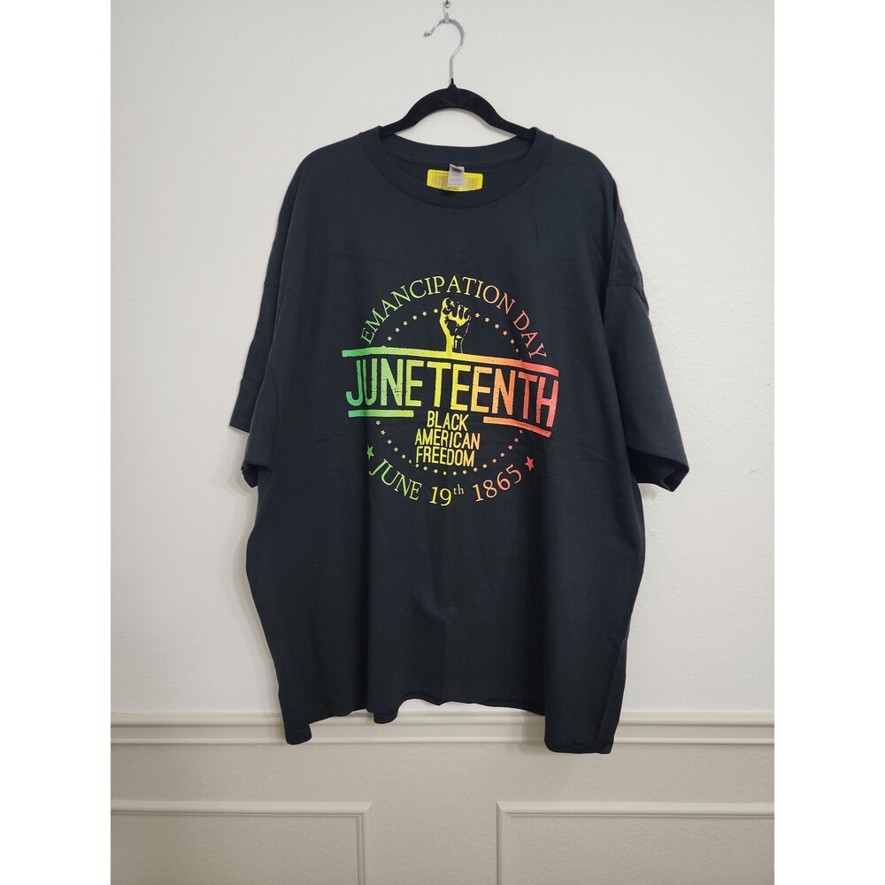 Gildan Heavy Cotton Unisex Black Juneteenth Graphic Crewneck Tee 3XL